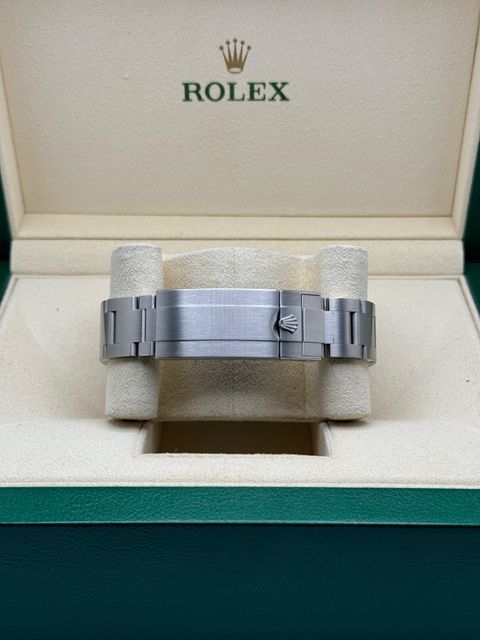 Rolex Submariner 124060 Image 5